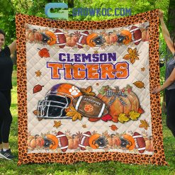Alternative view of NCAA Clemson Tigers Welcome Fall Pumpkin Quilt Blanket