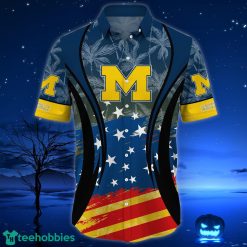 Alternative view of NCAA Michigan Wolverines Star Pattern Hawaiian Shirt